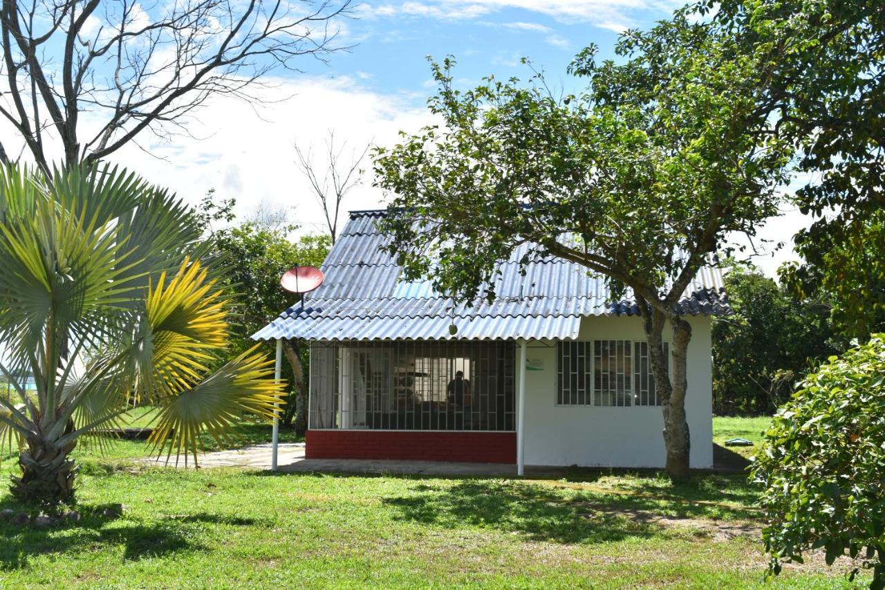 Club Bella Suiza - Carlos Ossa Escobar Marsella  Esterno foto